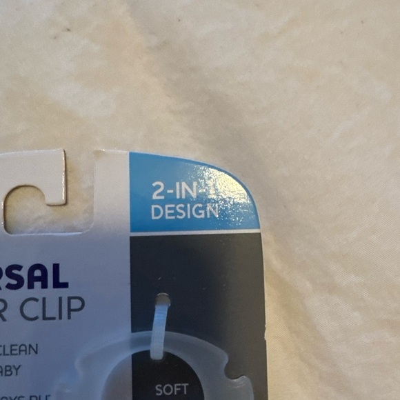 Chicco,Universal  Pacifier Clip Adaptable Universal Sucker - Picture 8 of 8